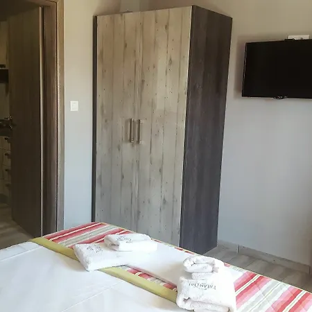 Paramithi Luxury Apartments Nikiti  Buitenkant foto